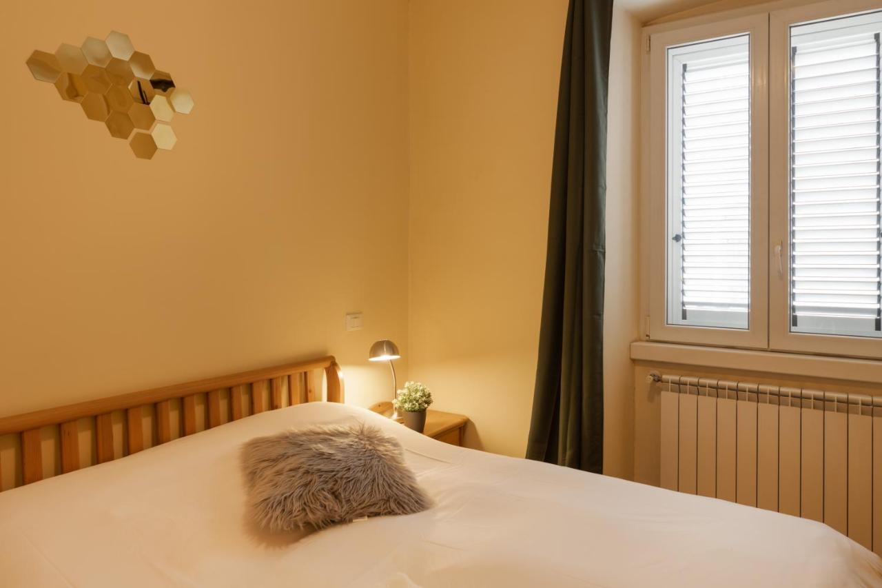 Rifugio Joyce, Comfort A Trieste Con Parcheggio Exterior photo